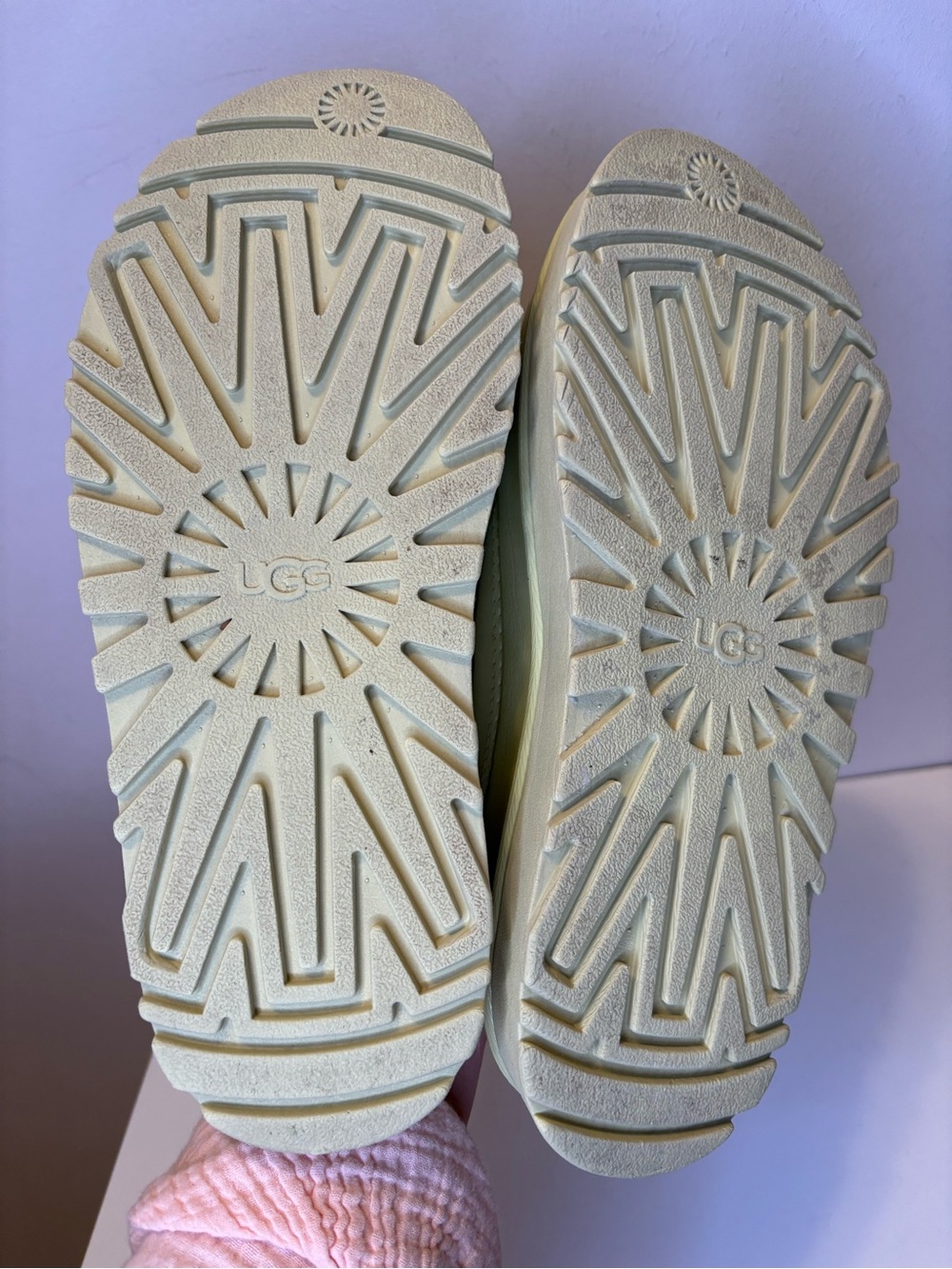 UGG women’s goldenglow green Yellow Slide Sandals 8 - Picture 9 of 10